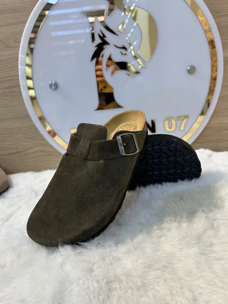 Sabot dan vert olive