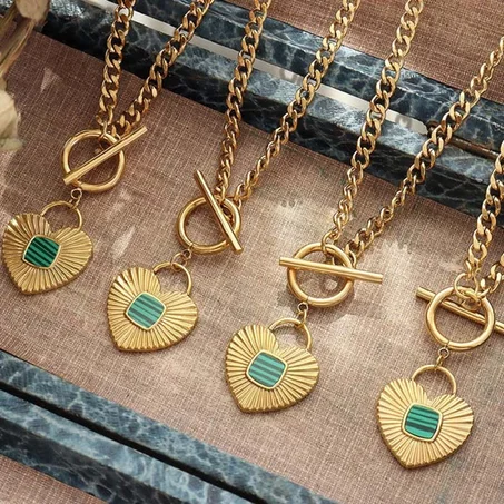 COLLIER COEUR RÉTRO-STYLE OT