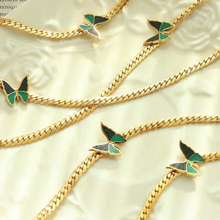 COLLIER BROSSE VERT ELÉGANT