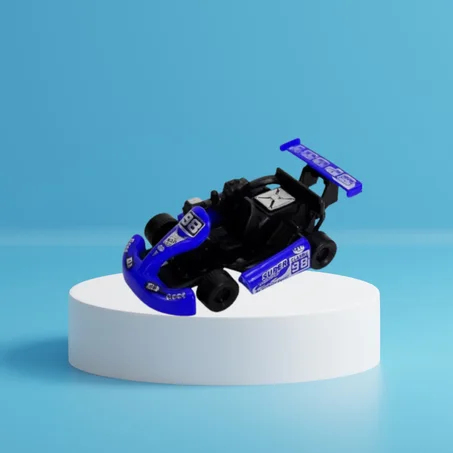 سيارة بلاستيكية صغيرة