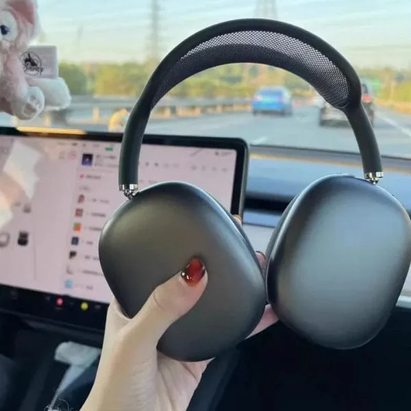AirPods Max Active Noise-Cancelling Headphones