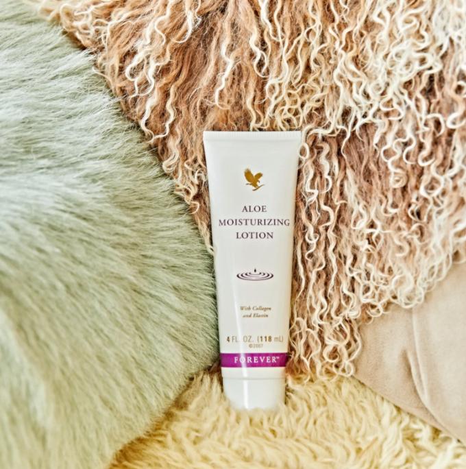 Aloe Moisturizing Lotion كريم مرطب