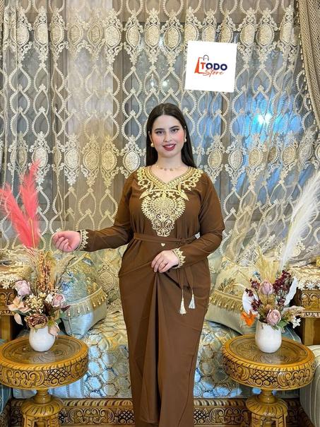 قميص نسائي مطروز بالصم – توب روزا سبسيال مع الحزام