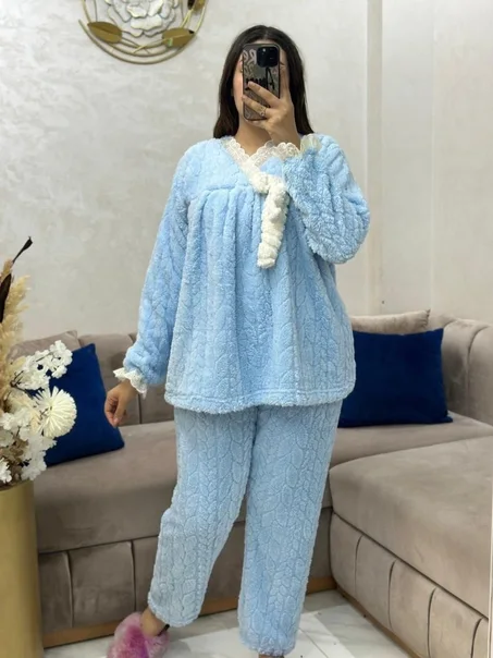 Ensemble 2 pièces en tissu caniche ultra-doux.