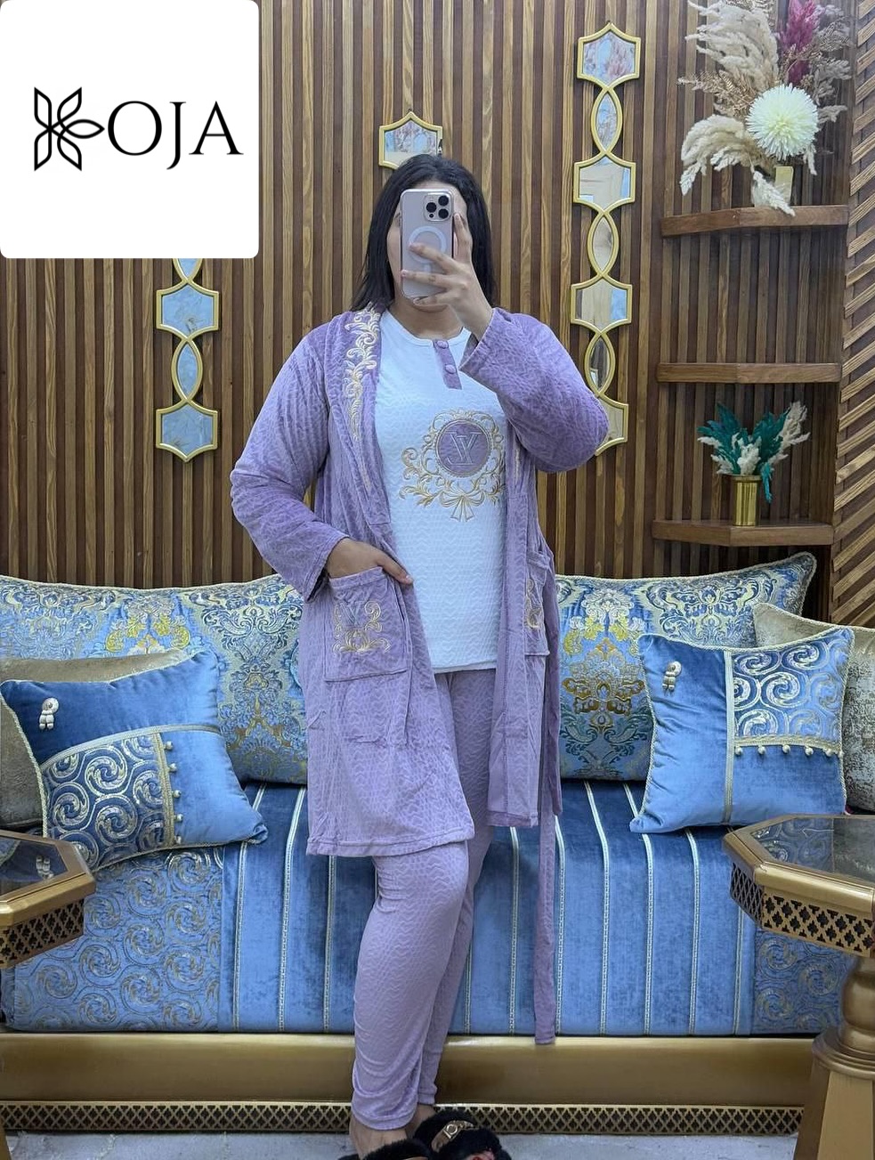 Pyjama 3 pièces élégant brodé