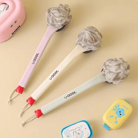 فرشاة الاستحمام الطويلة لتنظيف وتقشير الجسم  2 في 1