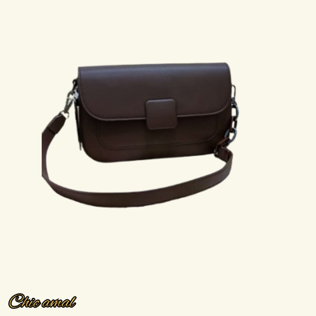 "حقيبة بأناقة كلاسيكية – أسلوب راقٍ لكل مناسبة!"