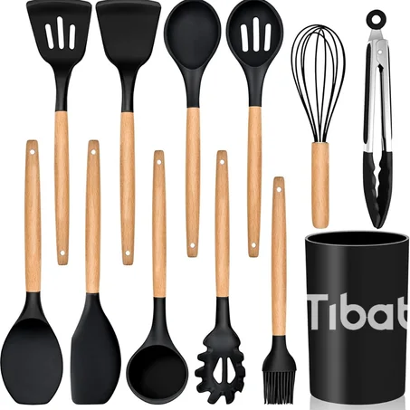 طقم أدوات مطبخ بيد خشب