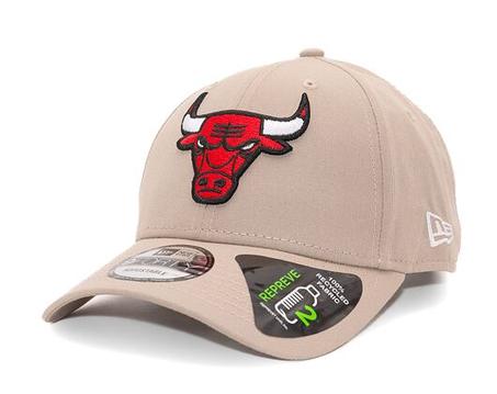 Casquette New Era 9FORTY NBA Repreve Chicago Bulls Ash Brown / Rouge