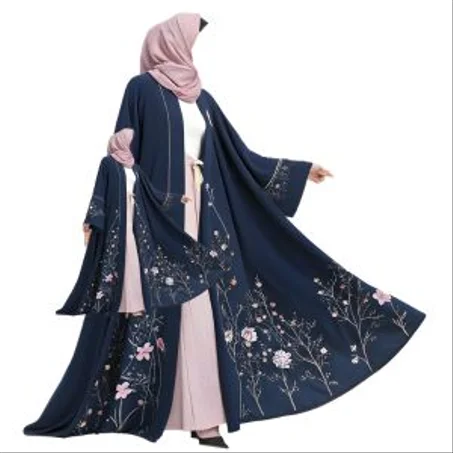 ملابس نسائية