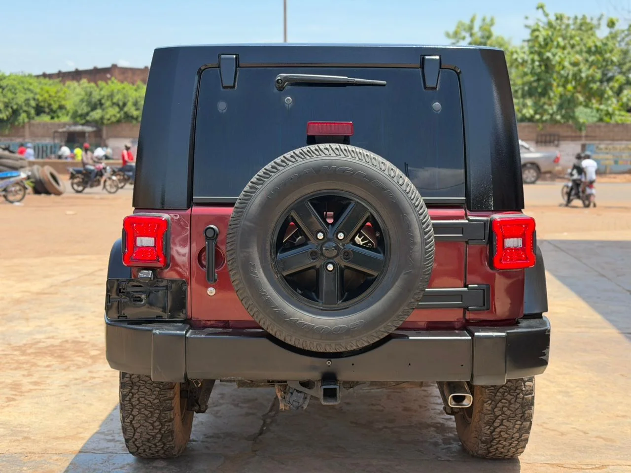 JEEP Wrangler Sahara 2014