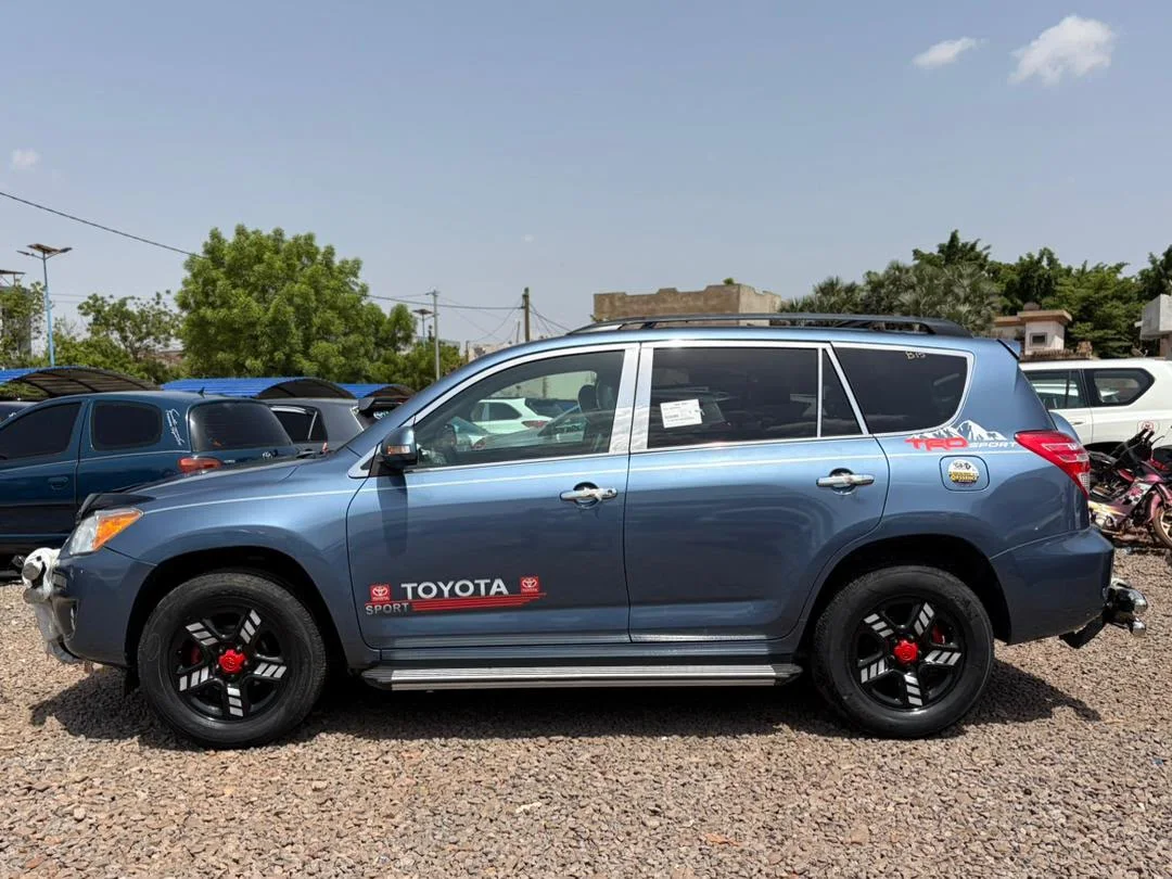 RAV4 2010