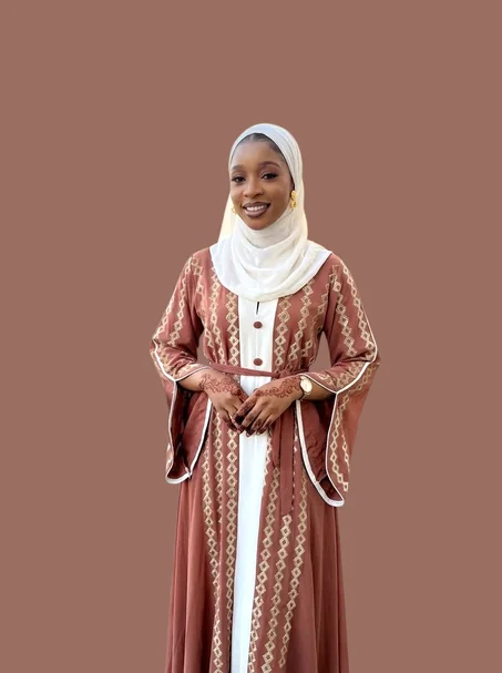 🌟 L'Élégance Traditionnelle Réinventée