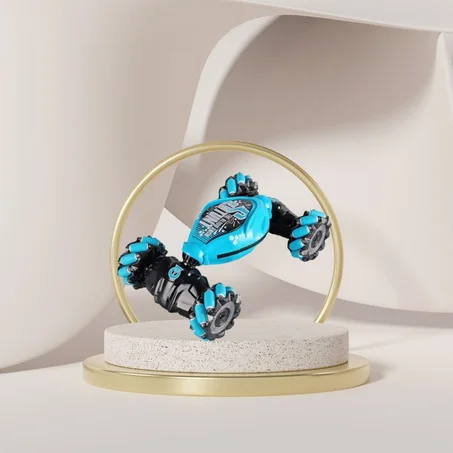 السيارة مع جهاز تحكم