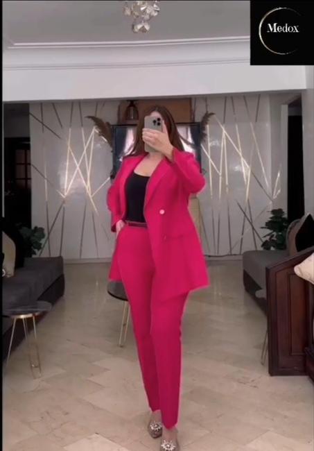 فستان نسائي انيق احمر