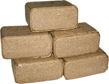 Briquette de bois compressé à haut rendement 100% Naturel 800 kg
