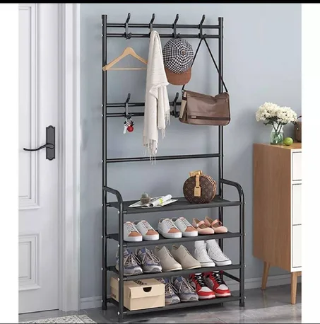 علاقة الملابس مع منظيم الأحذية المصنوع من الفولاذ الصلب  متوفر في لونين الابيض و الاسود