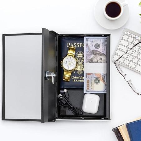 خزية على شكل كتاب