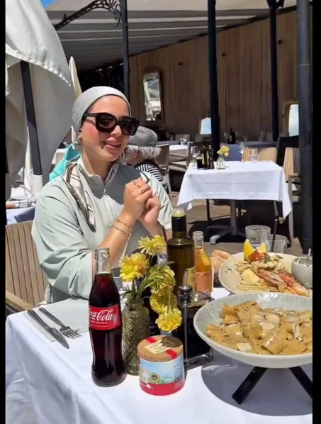 بوركيني صيفي محتشم وأنيق