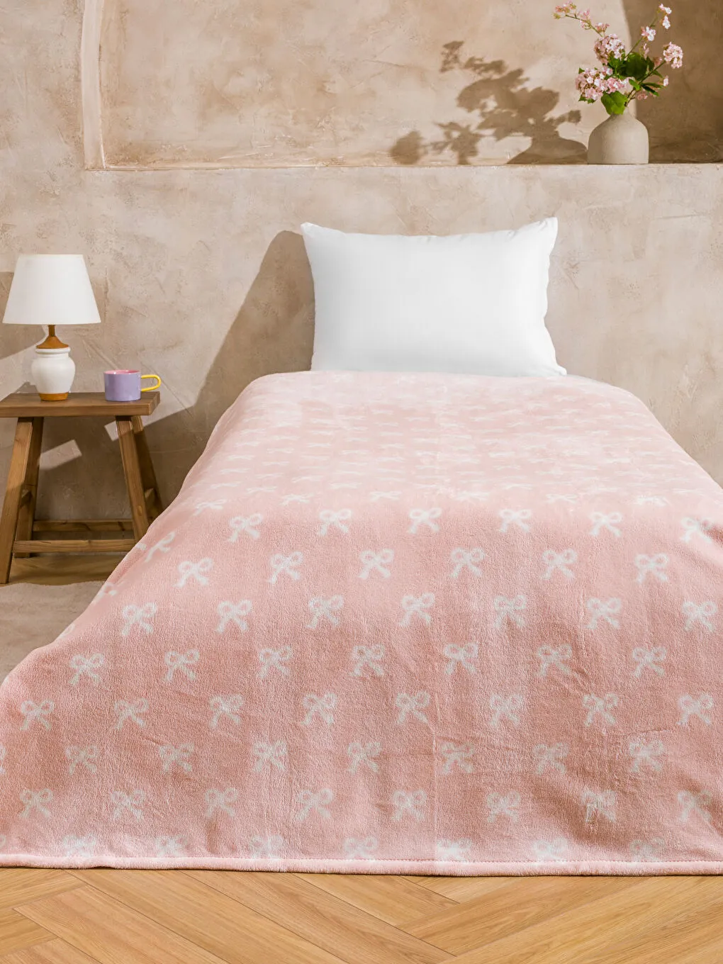 Couverture simple imprimée nœud rose LCW HOME 150 x 220 cm