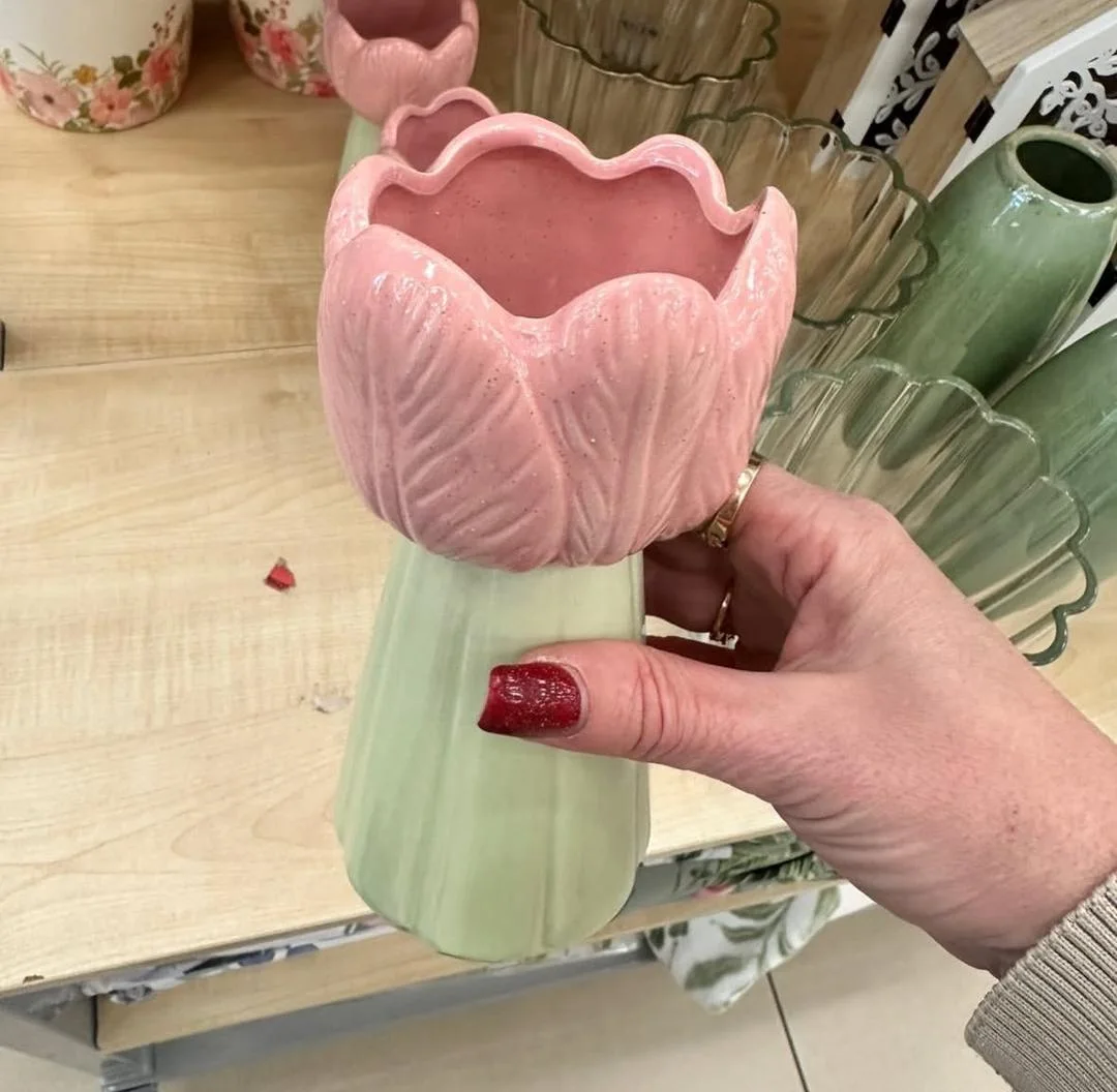 vase tulip