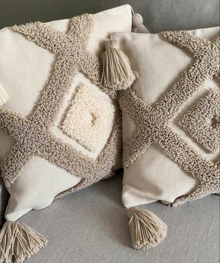 مخدات كروشيه