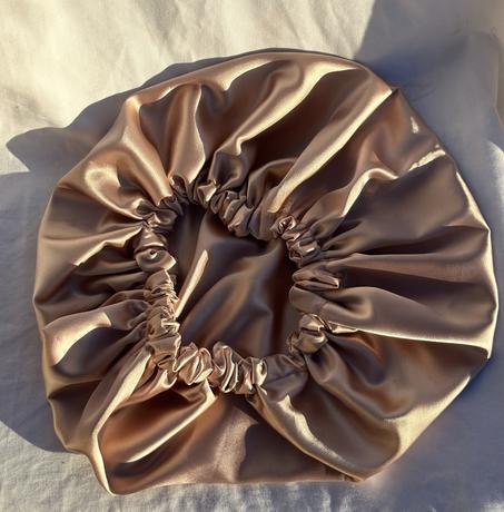 sleep cap ( bonnet )