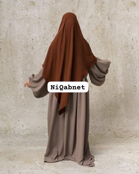 طقم متناسق جميل