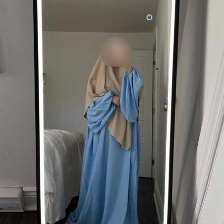 طقم متناسق جميل