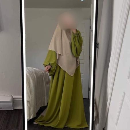 طقم متناسق جميل