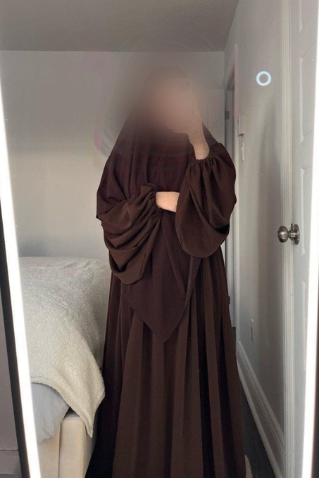 طقم متناسق جميل