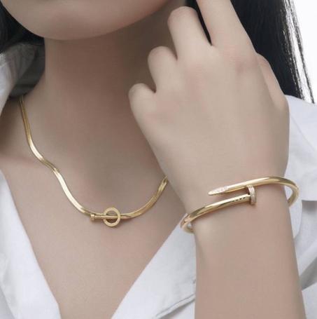 Colier  acier inoxydable B4