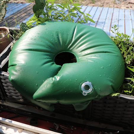 أكياس ري الأشجار للمزارعين