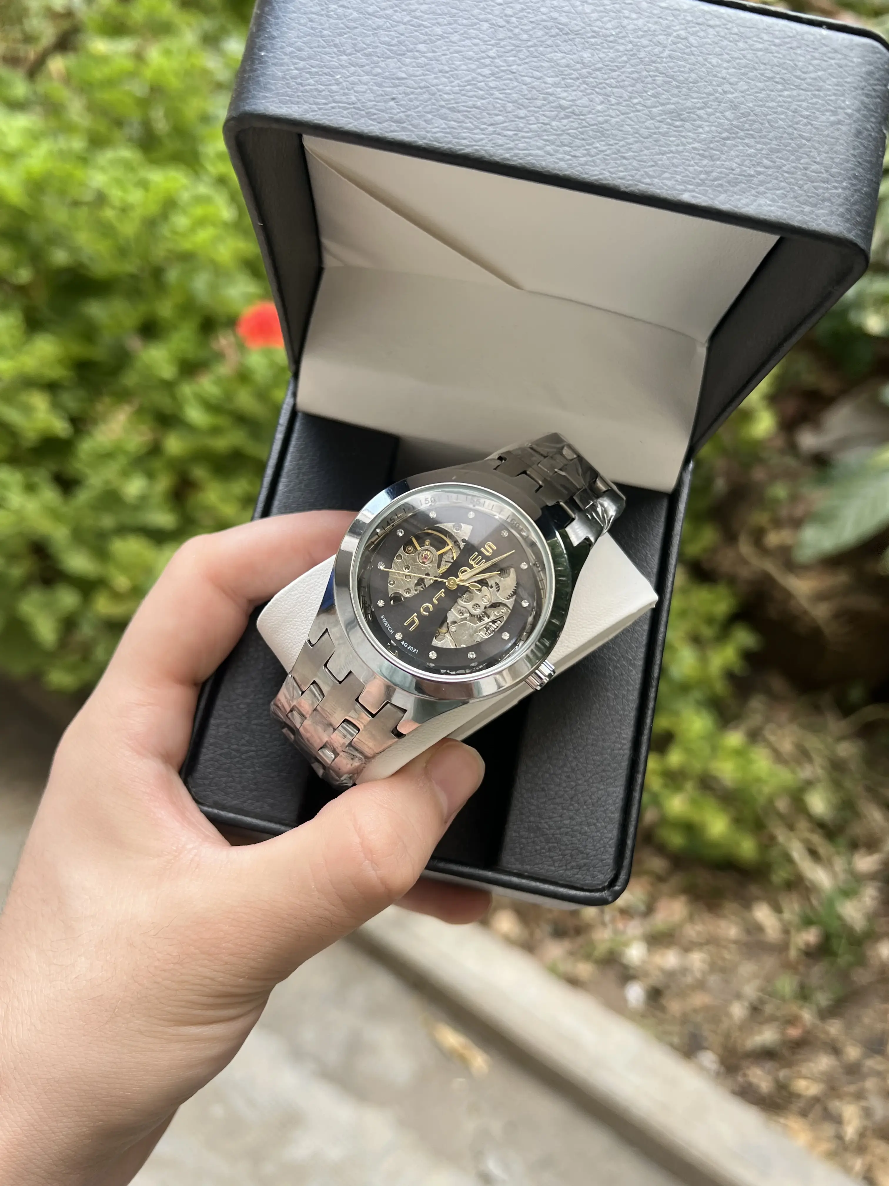 Montre Swatch Mecanique/automatique - Grantie 2 ans (fb)