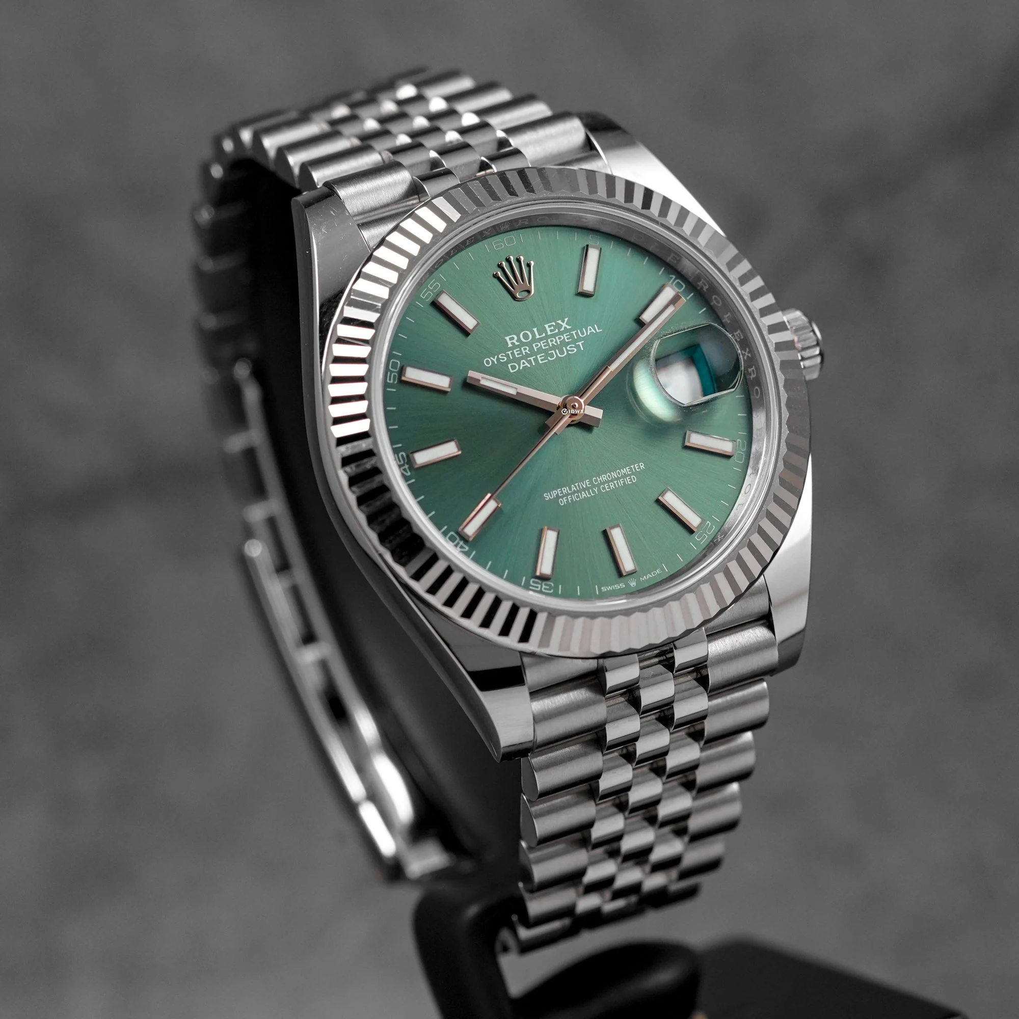 DATEJUST 2026 - Mécanique - étanche - (ofb)