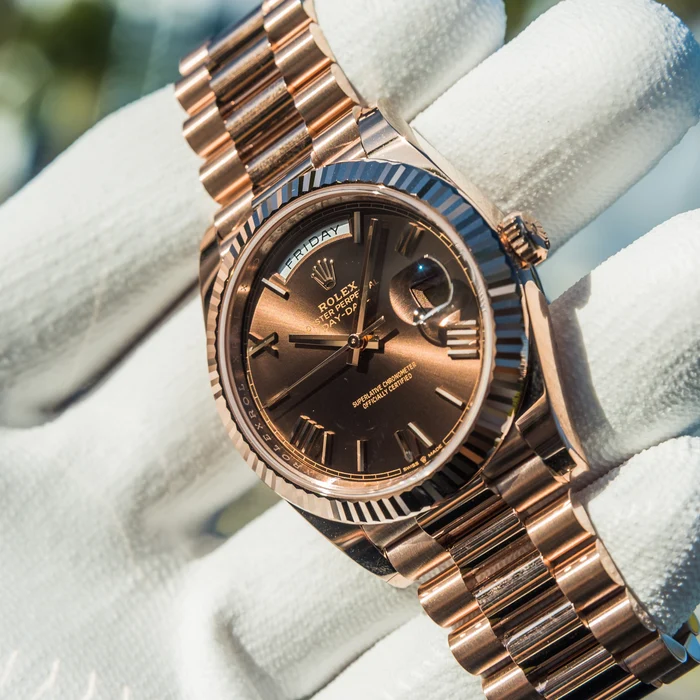 ROLEX Daydate- Cadran Marron Chocolate  - Rose Gold - Président  (42,500da - 4 million 2500 da)