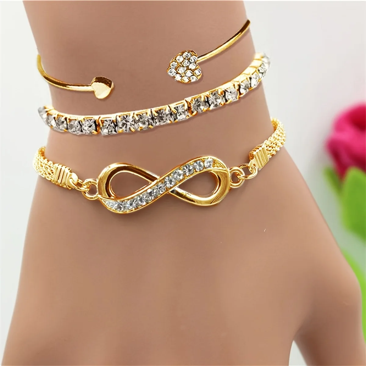 CRISTAL — Diamond-Studded Watch & Jewellery Set · 4 Pieces of Pure Brilliance