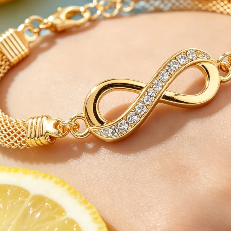 CRISTAL — Diamond-Studded Watch & Jewellery Set · 4 Pieces of Pure Brilliance