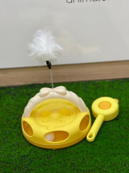 لعبة للقطط + مشط مجاناً Jeu pour chat + Brosse offerte