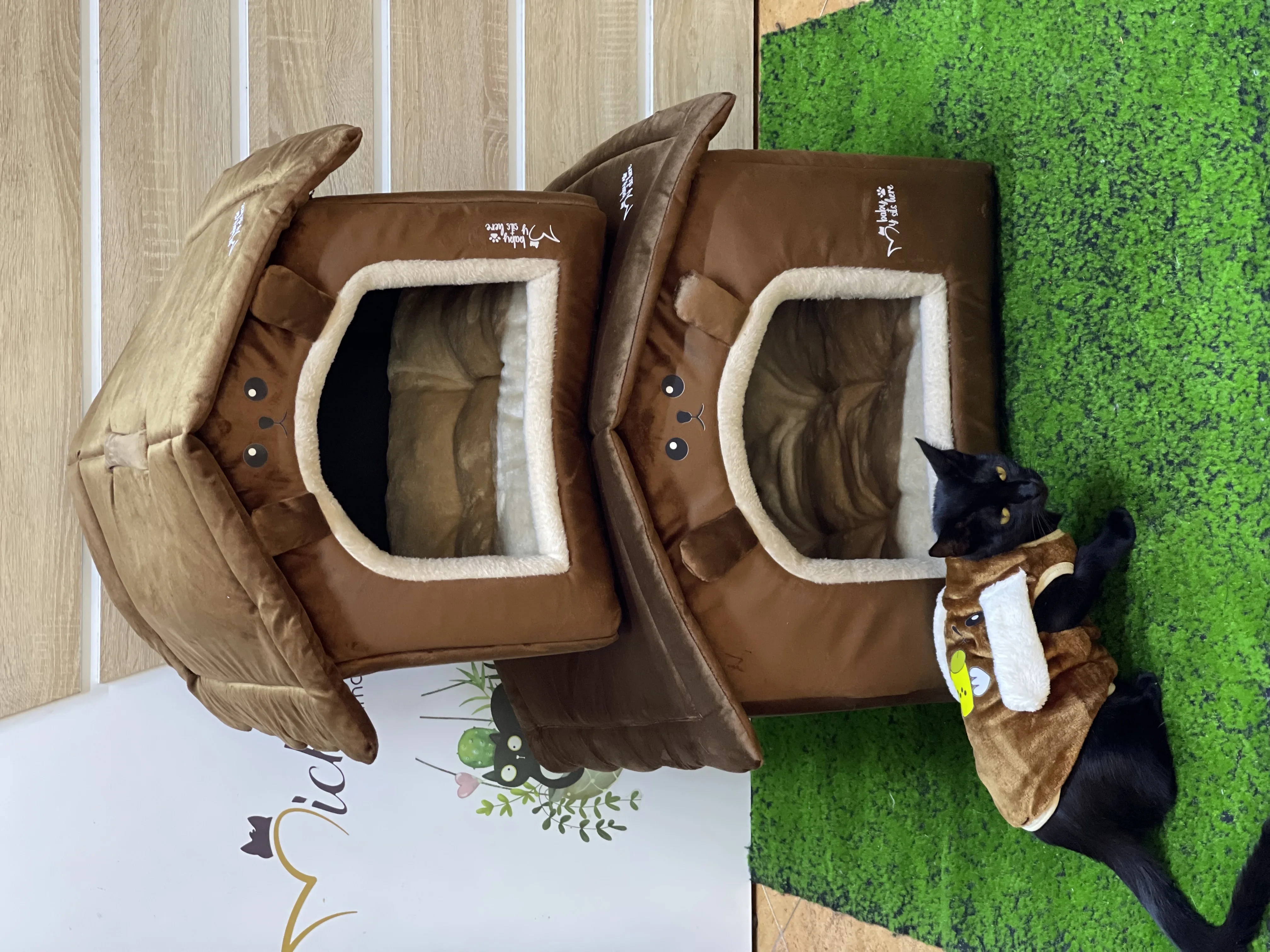 بيت حجم كبير دافئ للقطط و الكلاب الصغيرة La grande maisonnette