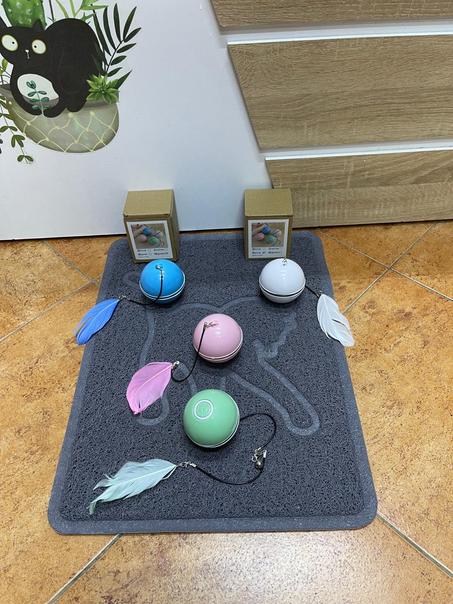 Ball interactive avec plume   الكرة المتحركة مع الريشة