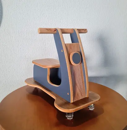 سكوتر خشبي للأطفال طبيعية، زوين، وآمن 💛