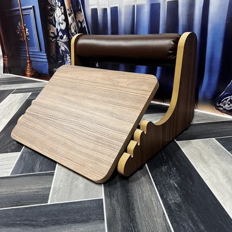 مسند القدمين المريح… الحلّ الذكي لبرودة المكتب وآلام الساقين