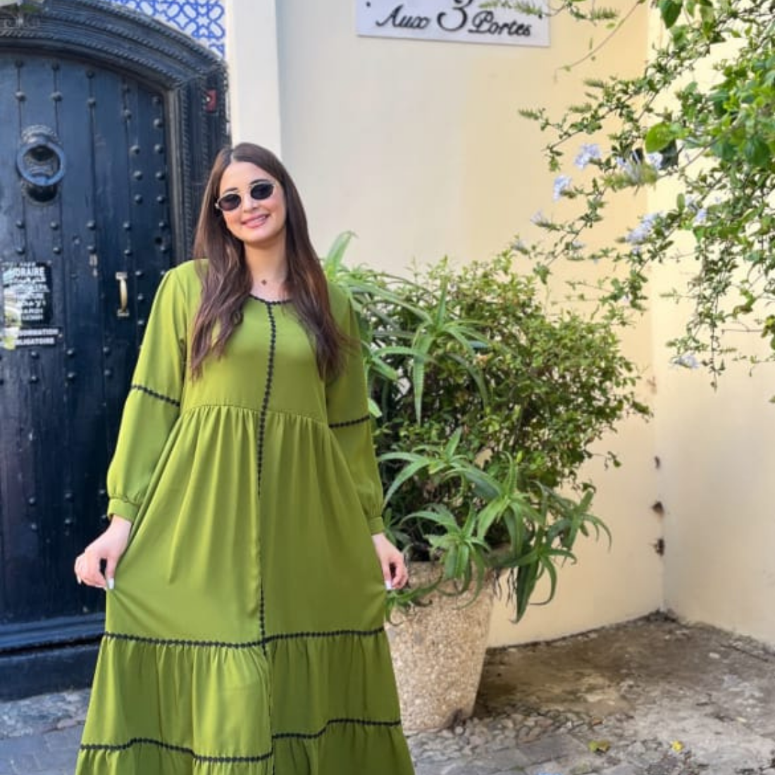"  تميزي هذا الصيف بأناقة لا تقاوم! مع فستان بتوب ازوم☀️
