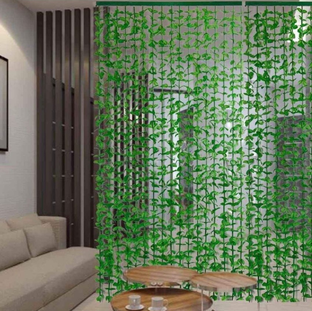 Rideau avec plantes artificielles