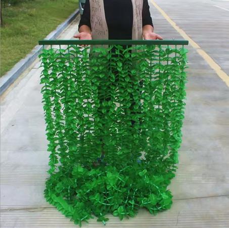 Rideau avec plantes artificielles
