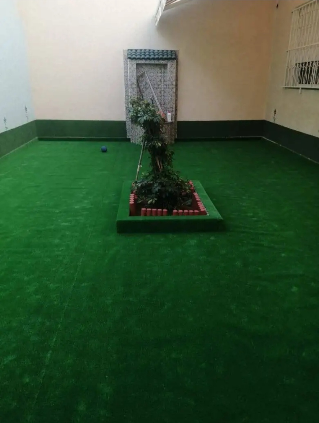 عشب إصطناعي بجودة عالية
