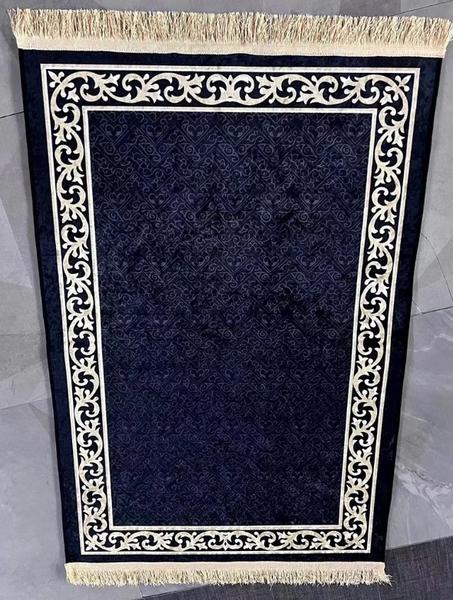Thick Soft Islamic Prayer Mat Rug