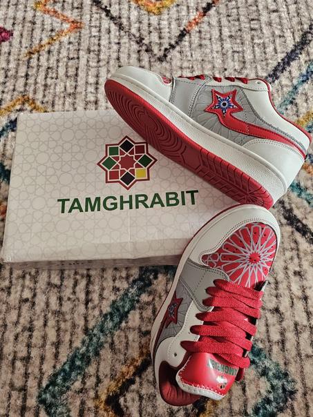 حذاء تمغربيت – نجمة حمراء