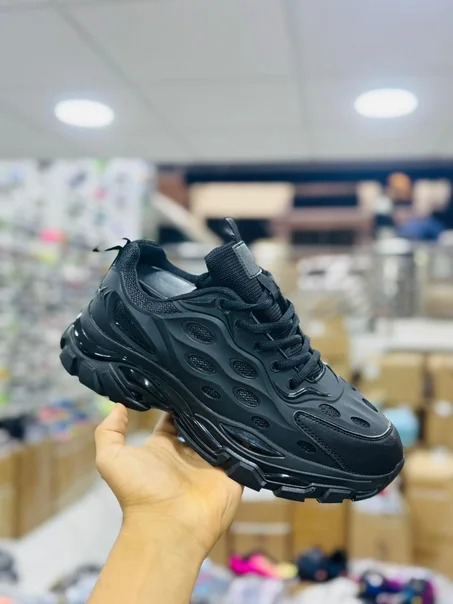 🔥 عرض راس السنة | سباط Oubra رجالي مريح وجودة عالية – 199 درهم